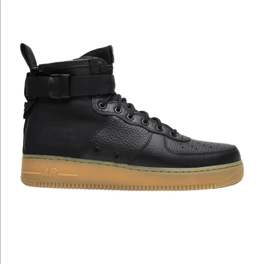 🎉 Nike SF Air Force 1 Mid ‘Black Gum’ 🎉